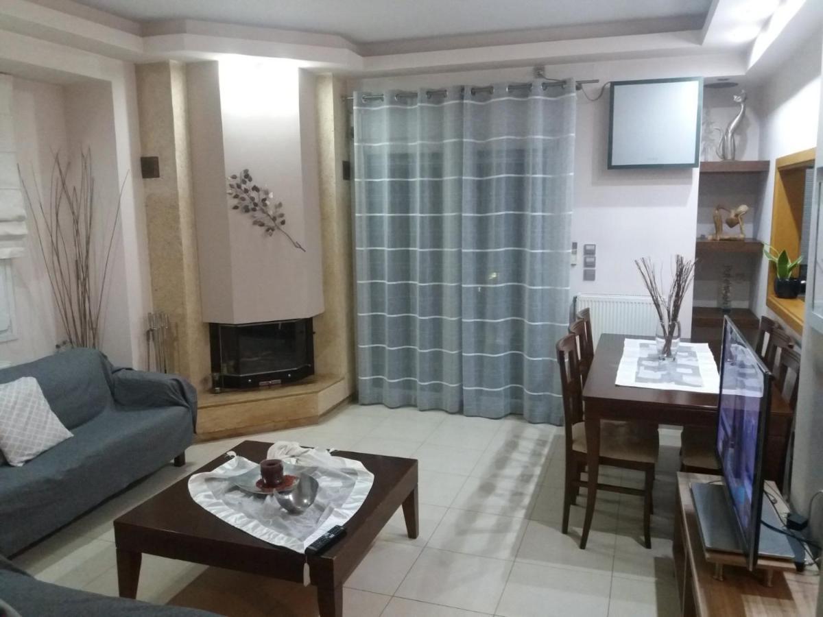 Museum Apartment Volos Exterior photo